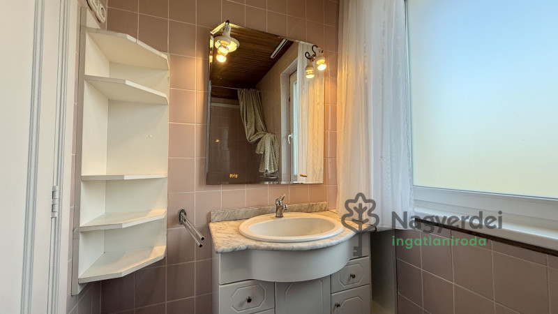 Debrecen, Nagyerdő, Iroda, nem irodaházban  