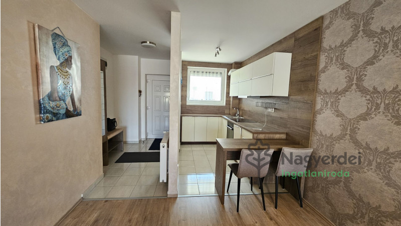 Debrecen, Belváros, Lakás, tégla lakás  