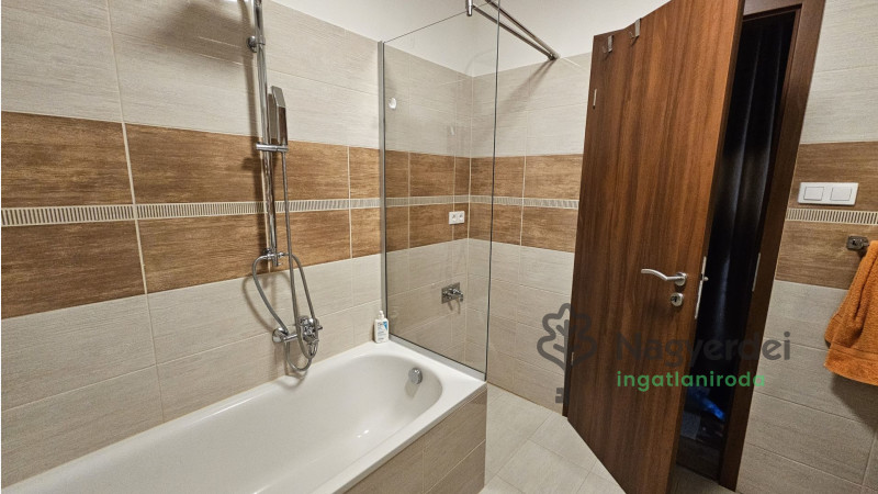 Debrecen, Belváros, Lakás, tégla lakás  