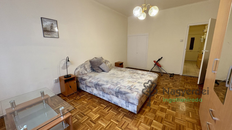 Debrecen, Lakás, tégla lakás  