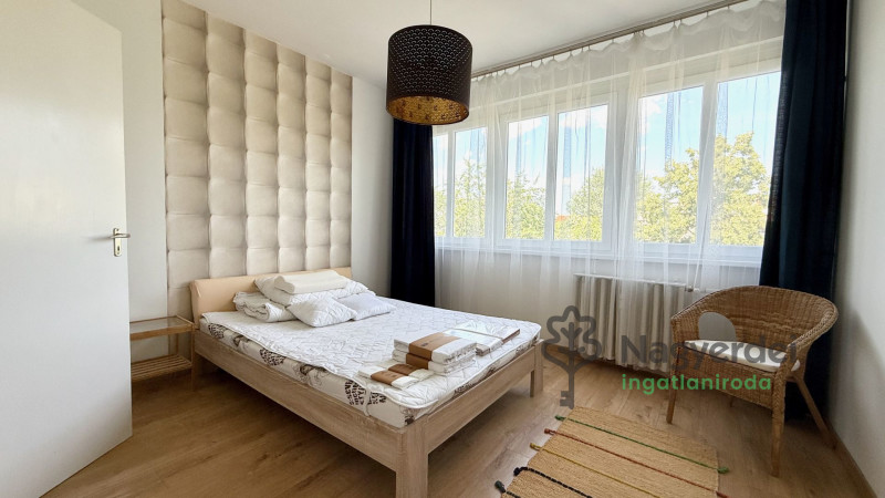 Debrecen, Sestakert, Lakás, tégla lakás  