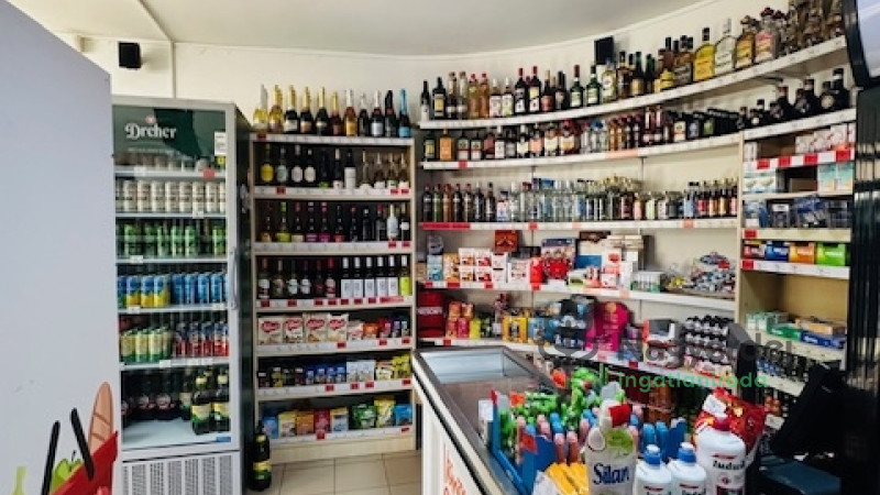 Debrecen, Belváros, Kereskedelmi ingatlan, bolt  