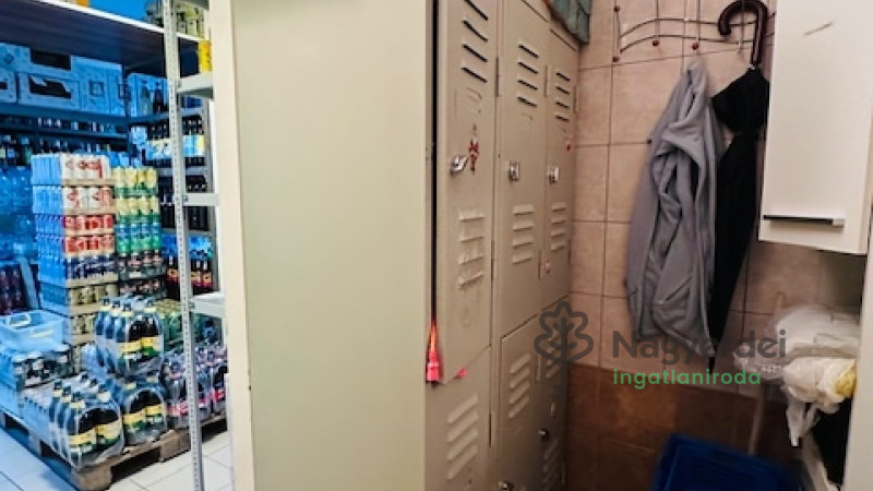 Debrecen, Belváros, Kereskedelmi ingatlan, bolt  