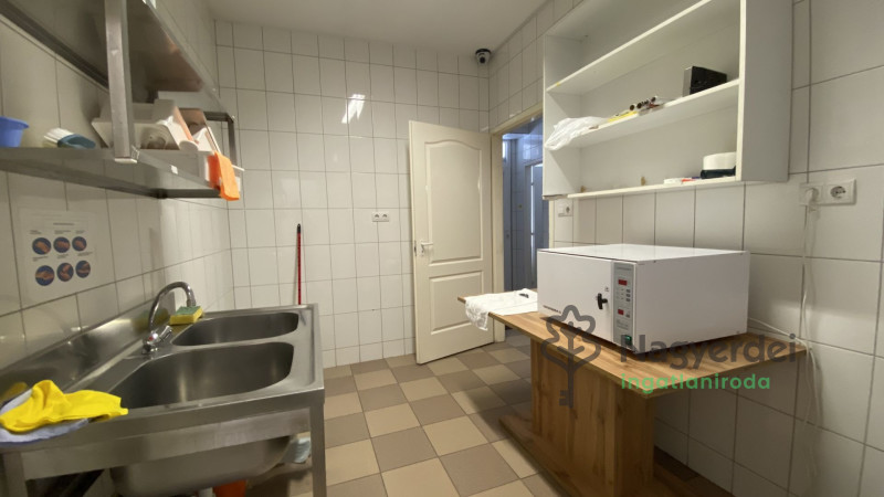 Debrecen, Belváros, Üzlethelyiség, nem üzletközpontban  