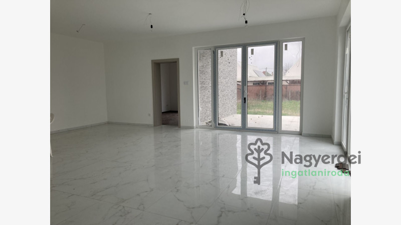 Debrecen, Boldogfalvi kert, Ház, ikerház  