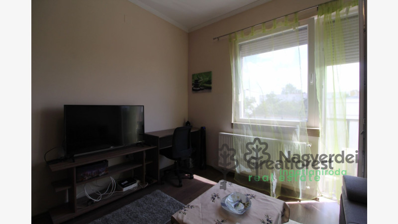 Debrecen, Sestakert, Lakás, tégla lakás  