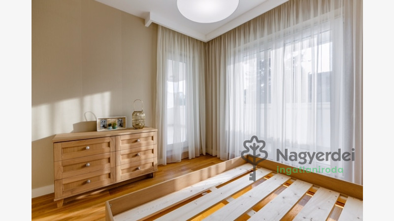 Debrecen, Belváros, Lakás, tégla lakás  