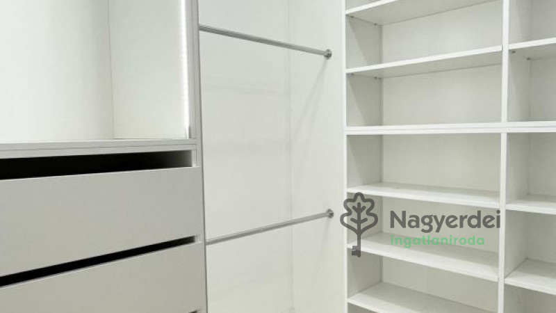 Debrecen, Nyulas, Ház, ikerház  