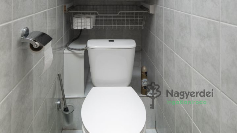 Debrecen, Nagyerdő, Lakás, tégla lakás  