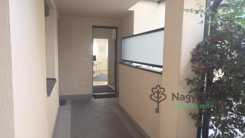 Debrecen, Belváros, Lakás, tégla lakás  