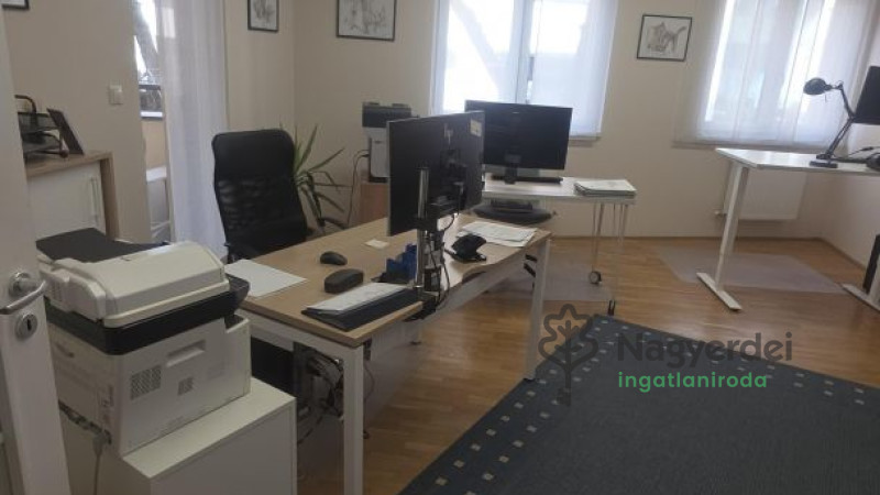 Debrecen, Belváros, Lakás, tégla lakás  