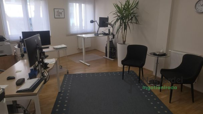 Debrecen, Belváros, Lakás, tégla lakás  