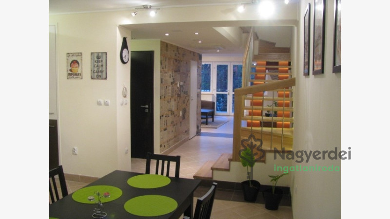 Debrecen, Óváros, Lakás, tégla lakás  