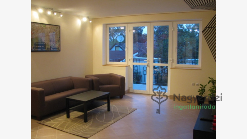 Debrecen, Óváros, Lakás, tégla lakás  