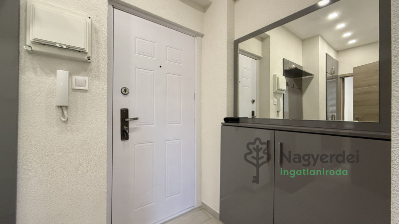 Debrecen, Sestakert, Lakás, tégla lakás  