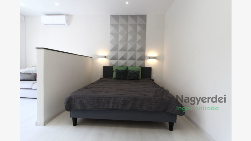 Debrecen, Sestakert, Lakás, tégla lakás  