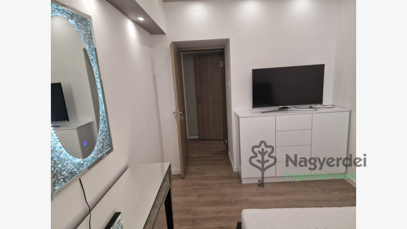 Debrecen, Belváros, Lakás, tégla lakás  