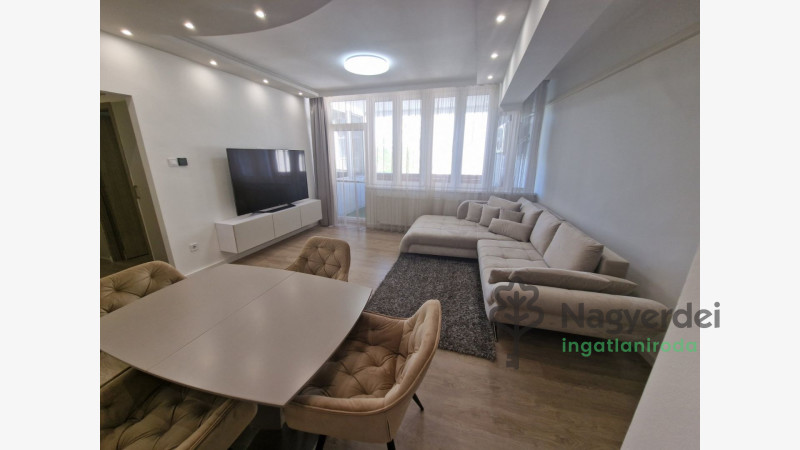 Debrecen, Belváros, Lakás, tégla lakás  