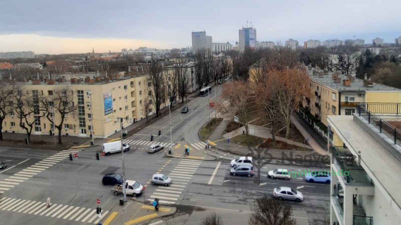 Debrecen, Egyetemváros, Lakás, tégla lakás  