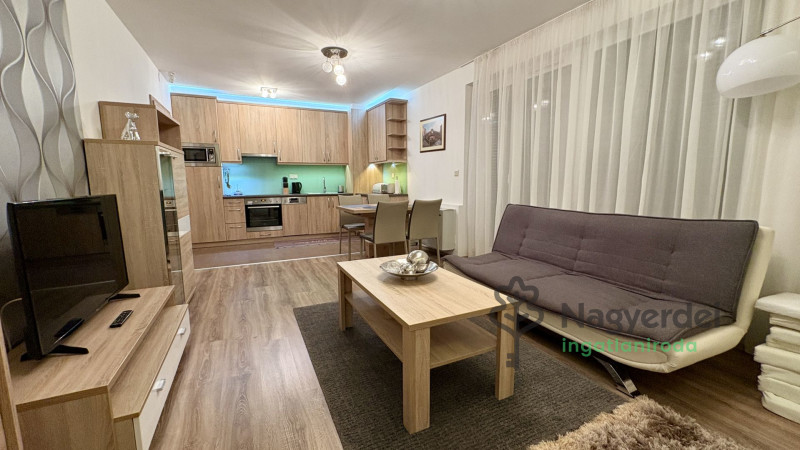 Debrecen, Sestakert, Lakás, tégla lakás  