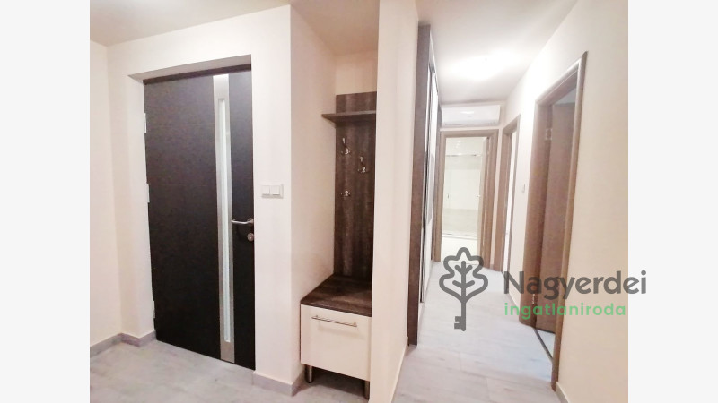 Debrecen, Belváros, Lakás, tégla lakás  