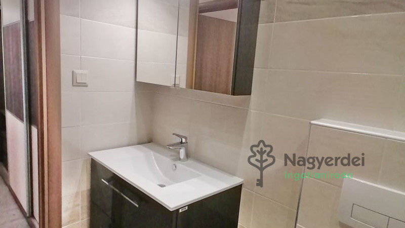 Debrecen, Belváros, Lakás, tégla lakás  