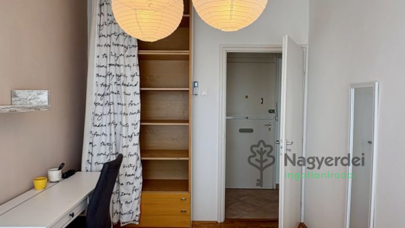 Debrecen, Egyetemváros, Lakás, tégla lakás  