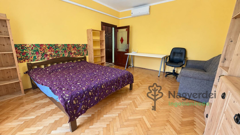 Debrecen, Péterfia, Lakás, tégla lakás  