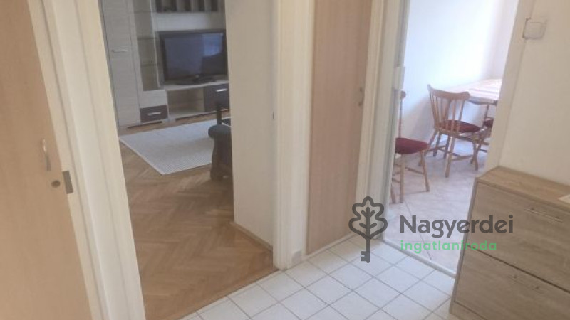 Debrecen, Lakás, tégla lakás  