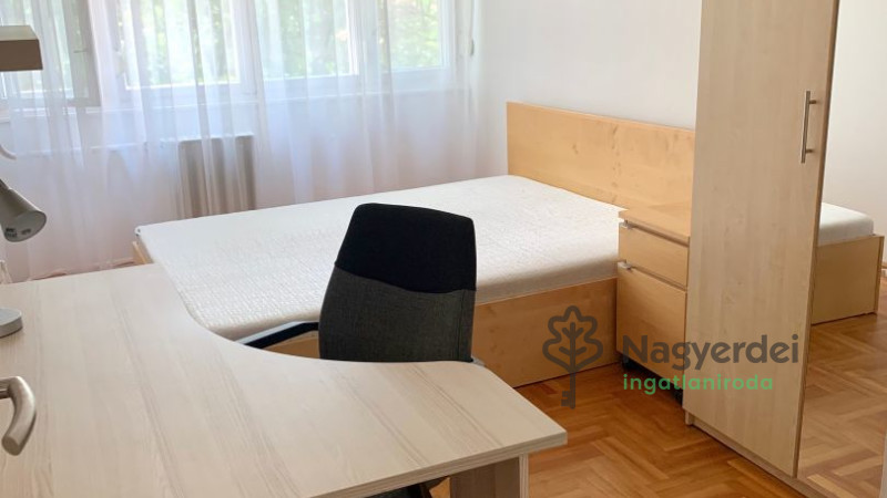 Debrecen, Sestakert, Lakás, csúsztatott zsalus  