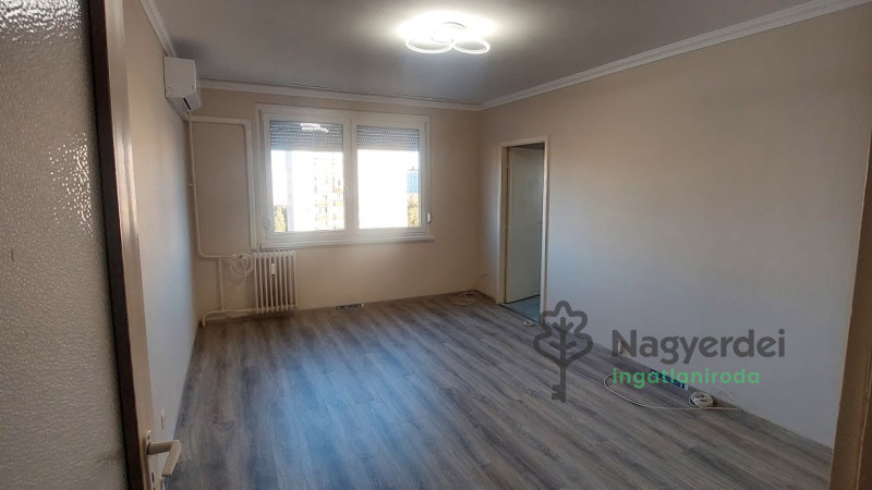 Debrecen, Vénkert, Lakás, panel lakás  