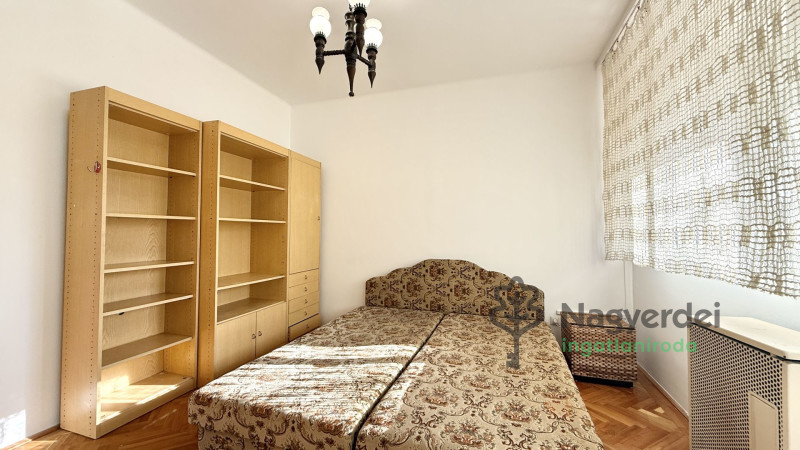 Debrecen, Nagyerdő, Lakás, tégla lakás  