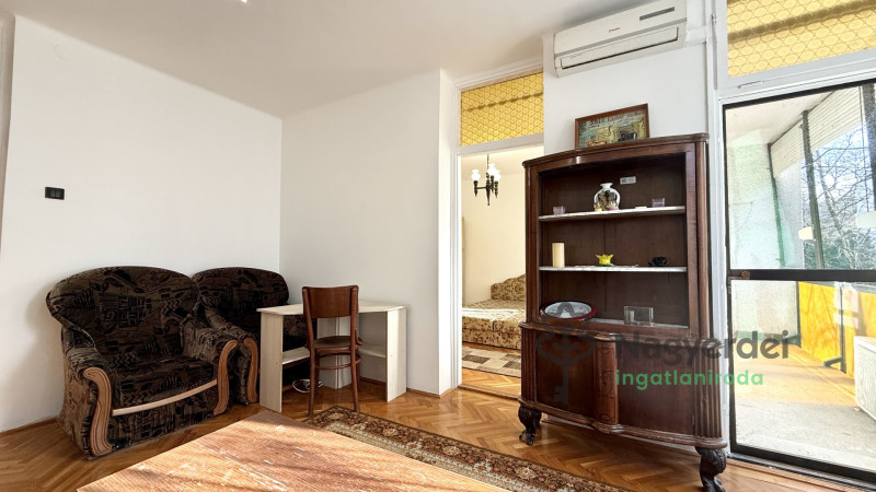 Debrecen, Nagyerdő, Lakás, tégla lakás  