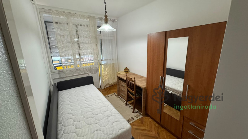 Debrecen, Nagyerdő, Lakás, tégla lakás  