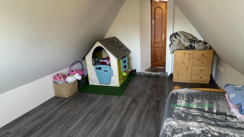Debrecen, Bánk, Ház, családi ház  