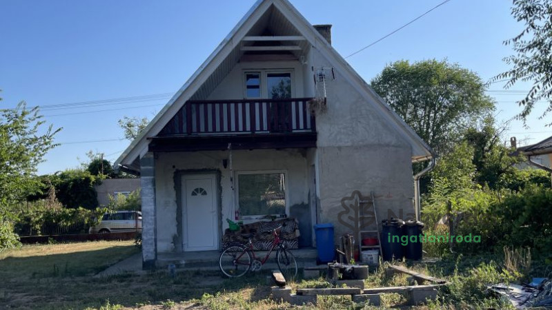 Debrecen, Bánk, Ház, családi ház  