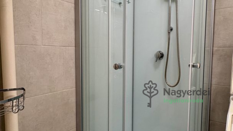 Debrecen, Szentlászlófalva, Lakás, panel lakás  