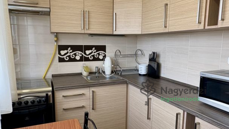 Debrecen, Szentlászlófalva, Lakás, panel lakás  