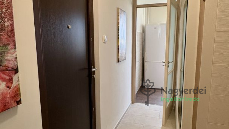 Debrecen, Szentlászlófalva, Lakás, panel lakás  