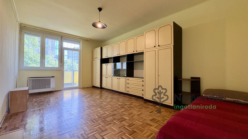 Debrecen, Libakert, Lakás, tégla lakás  