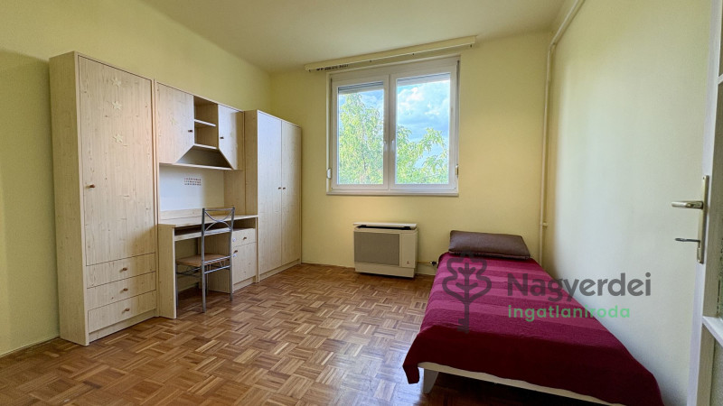 Debrecen, Libakert, Lakás, tégla lakás  