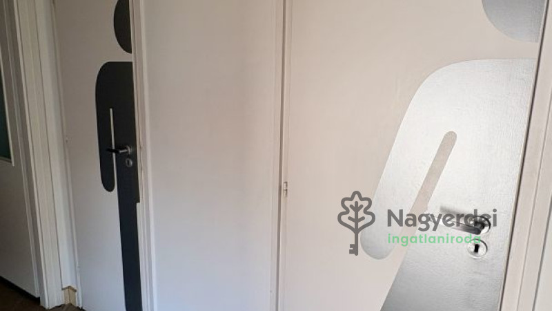 Debrecen, Belváros, Iroda, irodaházban  