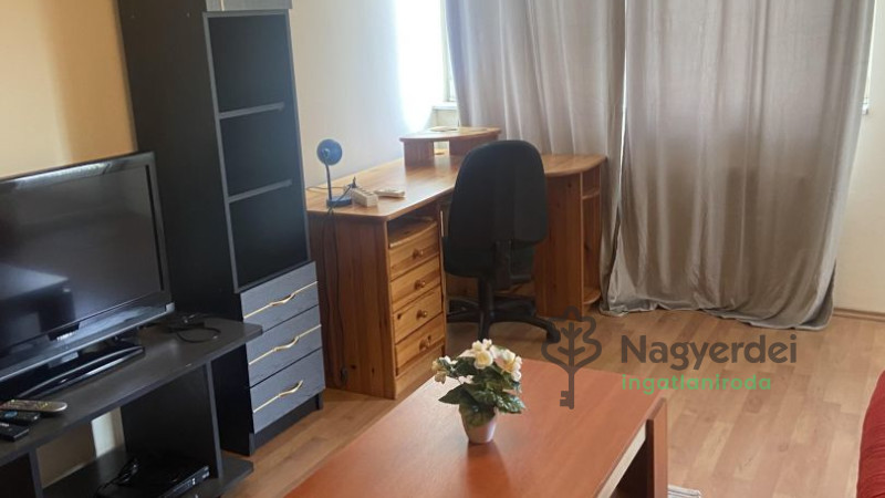 Debrecen, Sestakert, Lakás, tégla lakás  