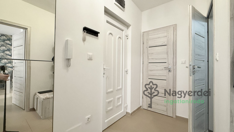 Debrecen, Füredi lakópark, Lakás, tégla lakás  