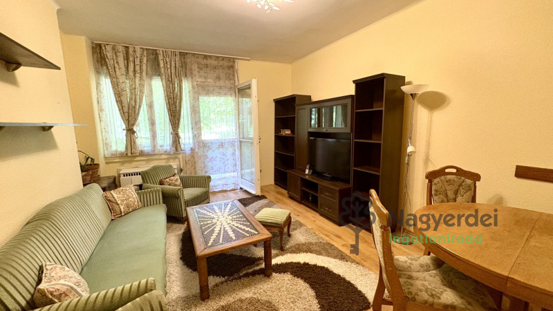 Debrecen, Nagyerdőalja, Lakás, tégla lakás  