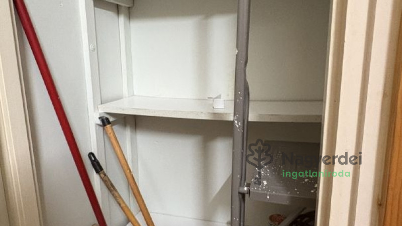 Debrecen, Nagyerdőalja, Lakás, tégla lakás  