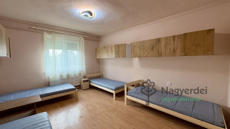 Debrecen, Boldogfalvi kert, Ház, családi ház  