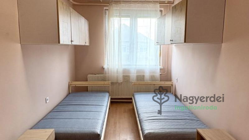 Debrecen, Boldogfalvi kert, Ház, családi ház  