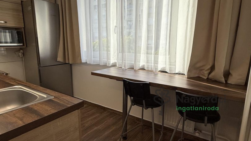 Debrecen, Burgundia, Lakás, panel lakás  