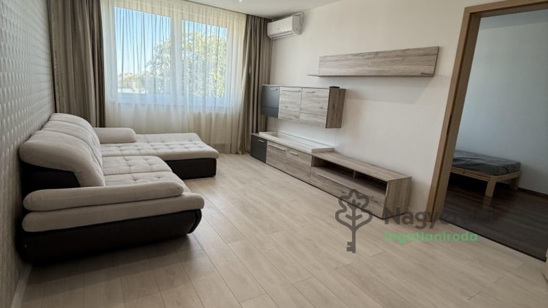 Debrecen, Burgundia, Lakás, panel lakás  